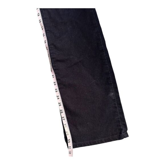 Michael Kors Women's Jean Size 4.  Dark blue rinse. Pocket detail. Like new - Picture 3 of 8